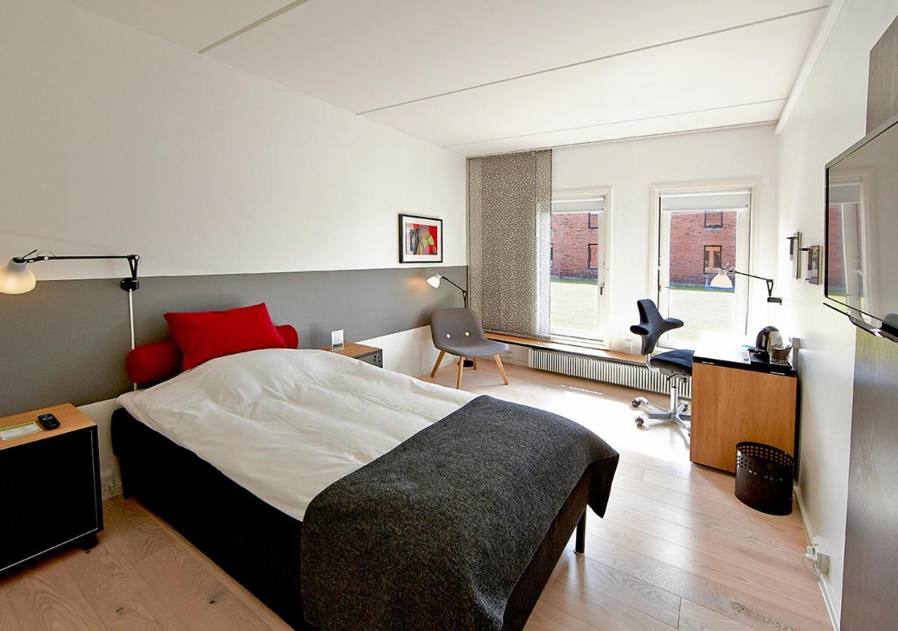 Pharmakon Hotel & Conferencecenter Hillerød Екстериор снимка